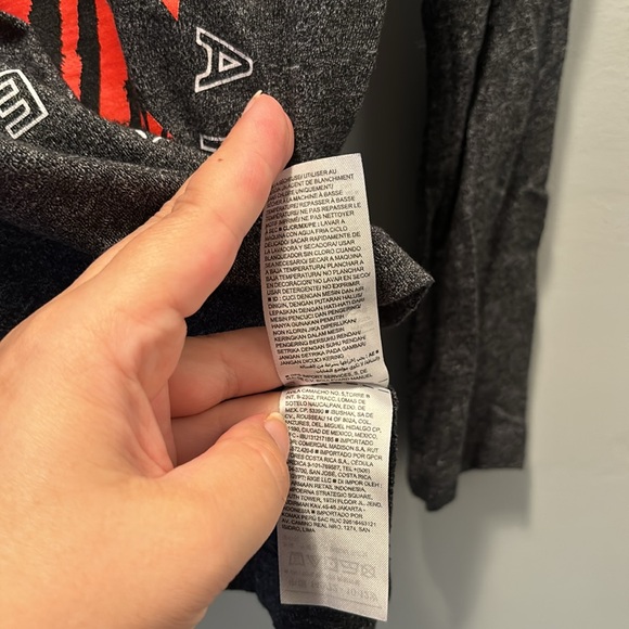 3/$5🌷 Old Navy Youth Large Pullover - Picture 5 of 6